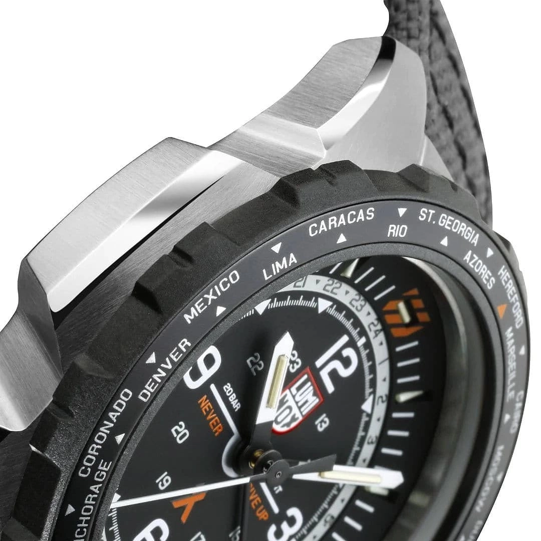 Bear Grylls Survival AIR GMT