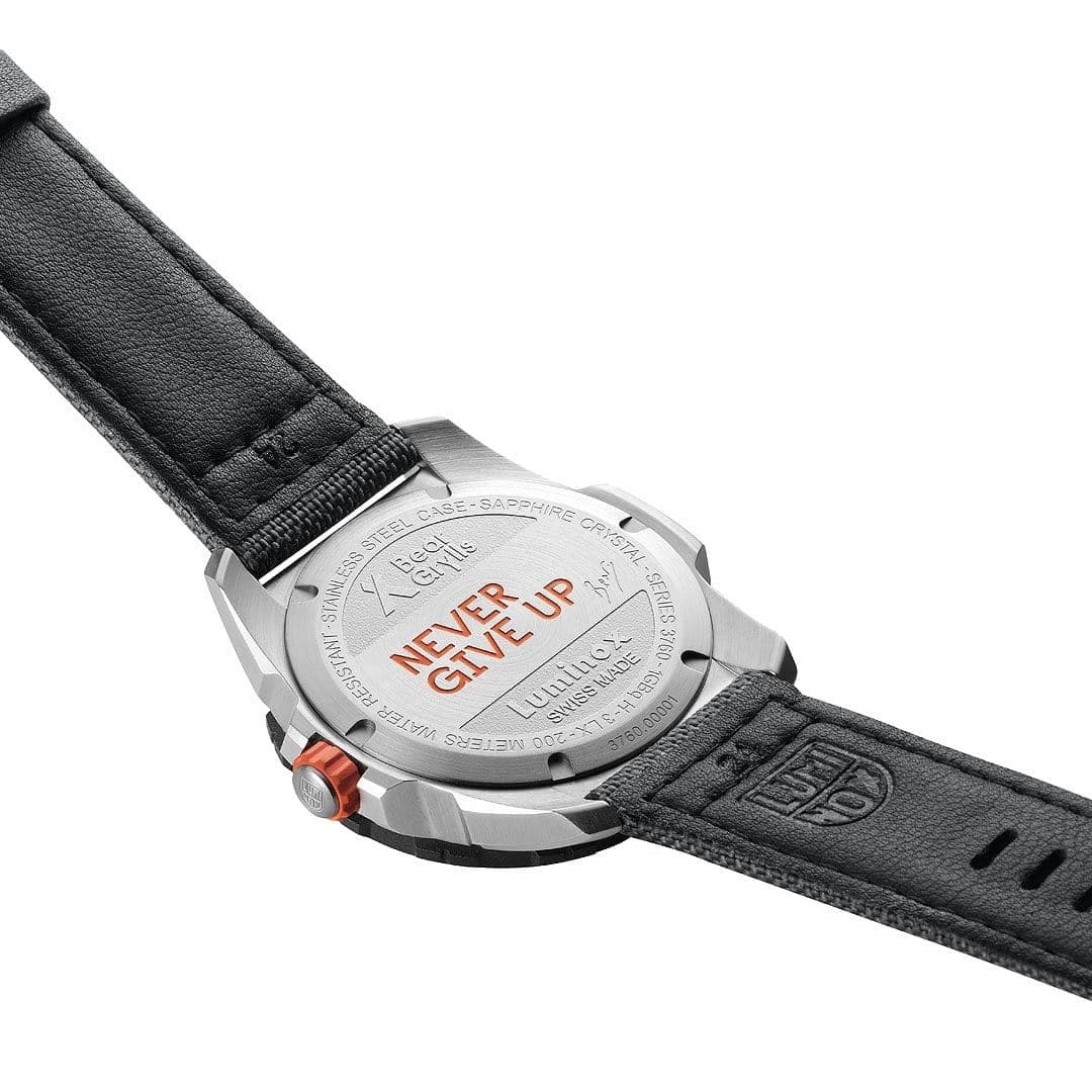 Bear Grylls Survival AIR GMT
