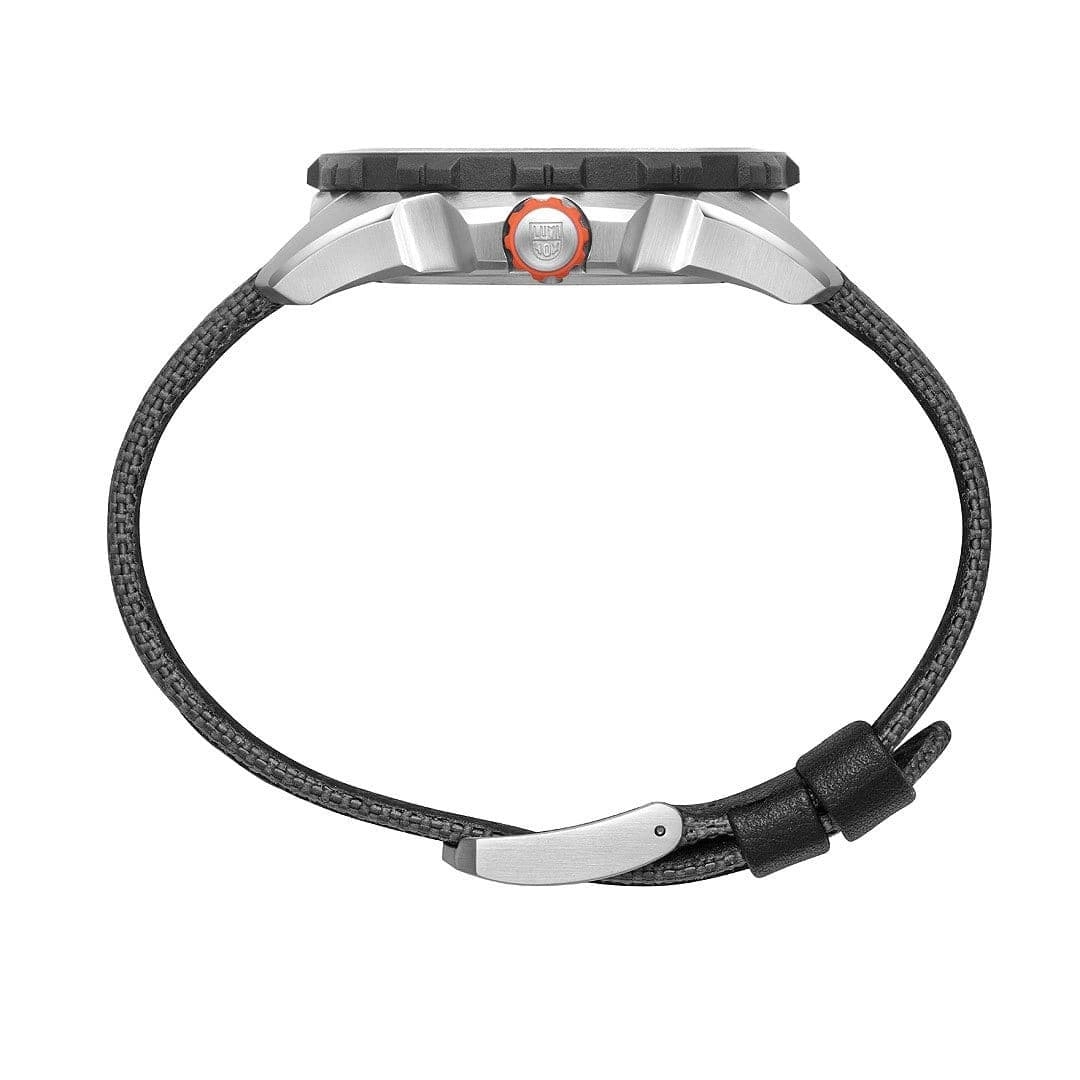 Bear Grylls Survival AIR GMT