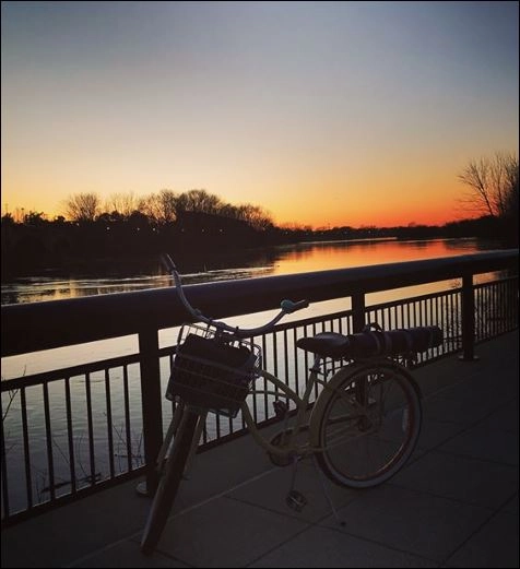 sixthreezero Around the Block Women's 26" 3 Speed Cruiser Bicycle