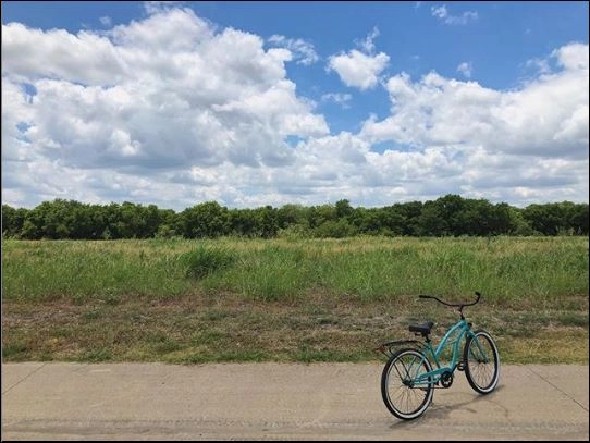 sixthreezero Around the Block Women's 26" 3 Speed Cruiser Bicycle