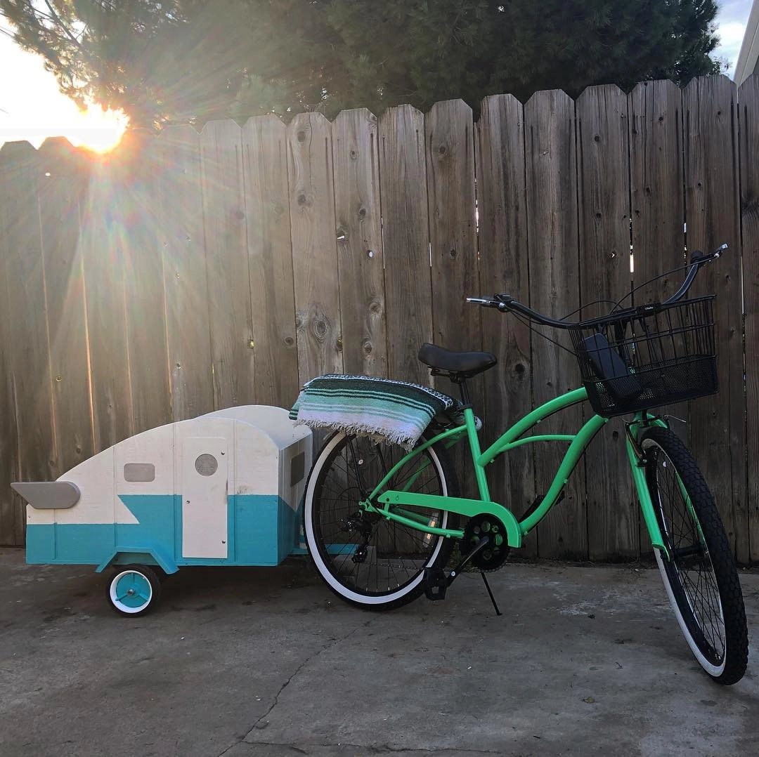 sixthreezero Around the Block Women's 26" 7 Speed Cruiser Bicycle